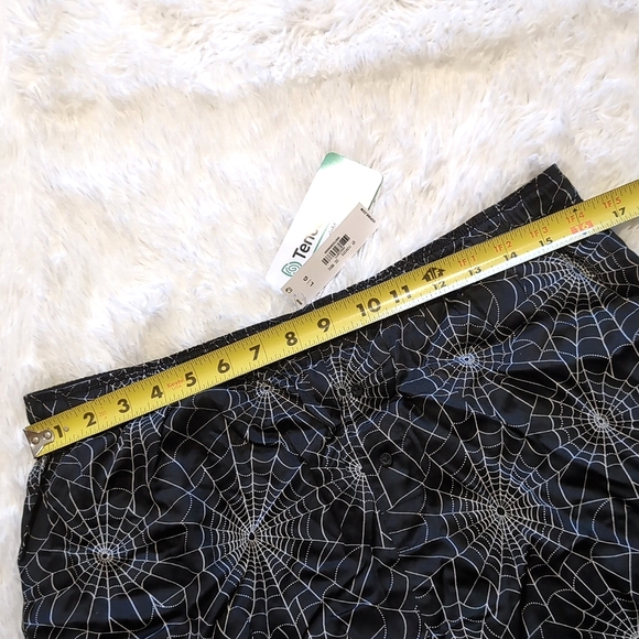 NWT VS Pink Spiderweb Tencel Shorts - Silky Black/White - Picture 12 of 15